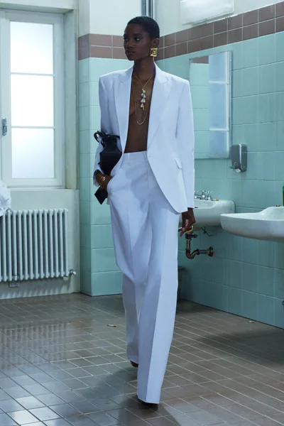 Look 26